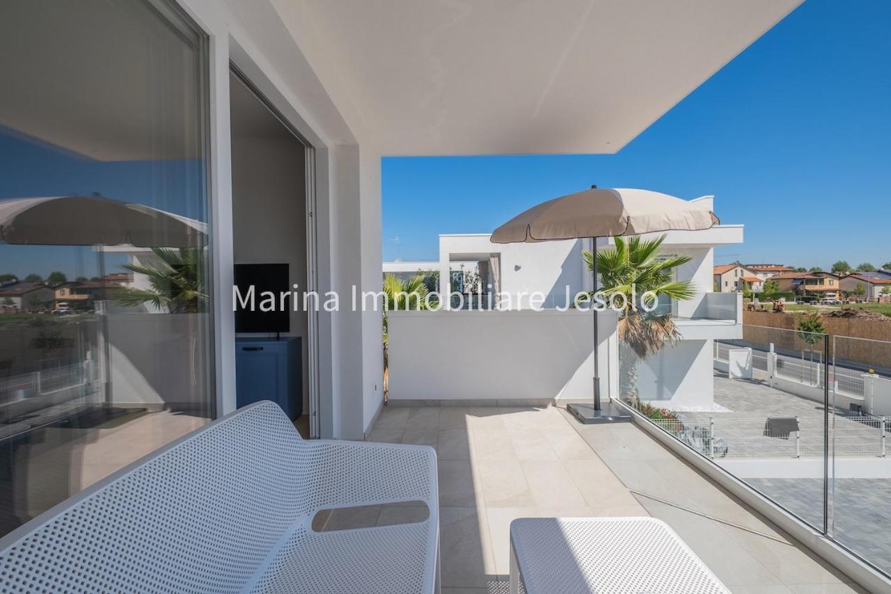 Per Mar Lägenhet Lido di Jesolo Exteriör bild