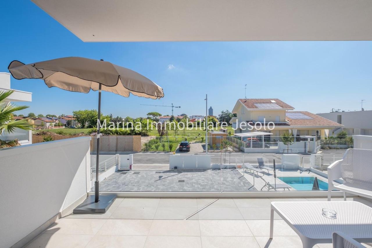 Per Mar Lägenhet Lido di Jesolo Exteriör bild