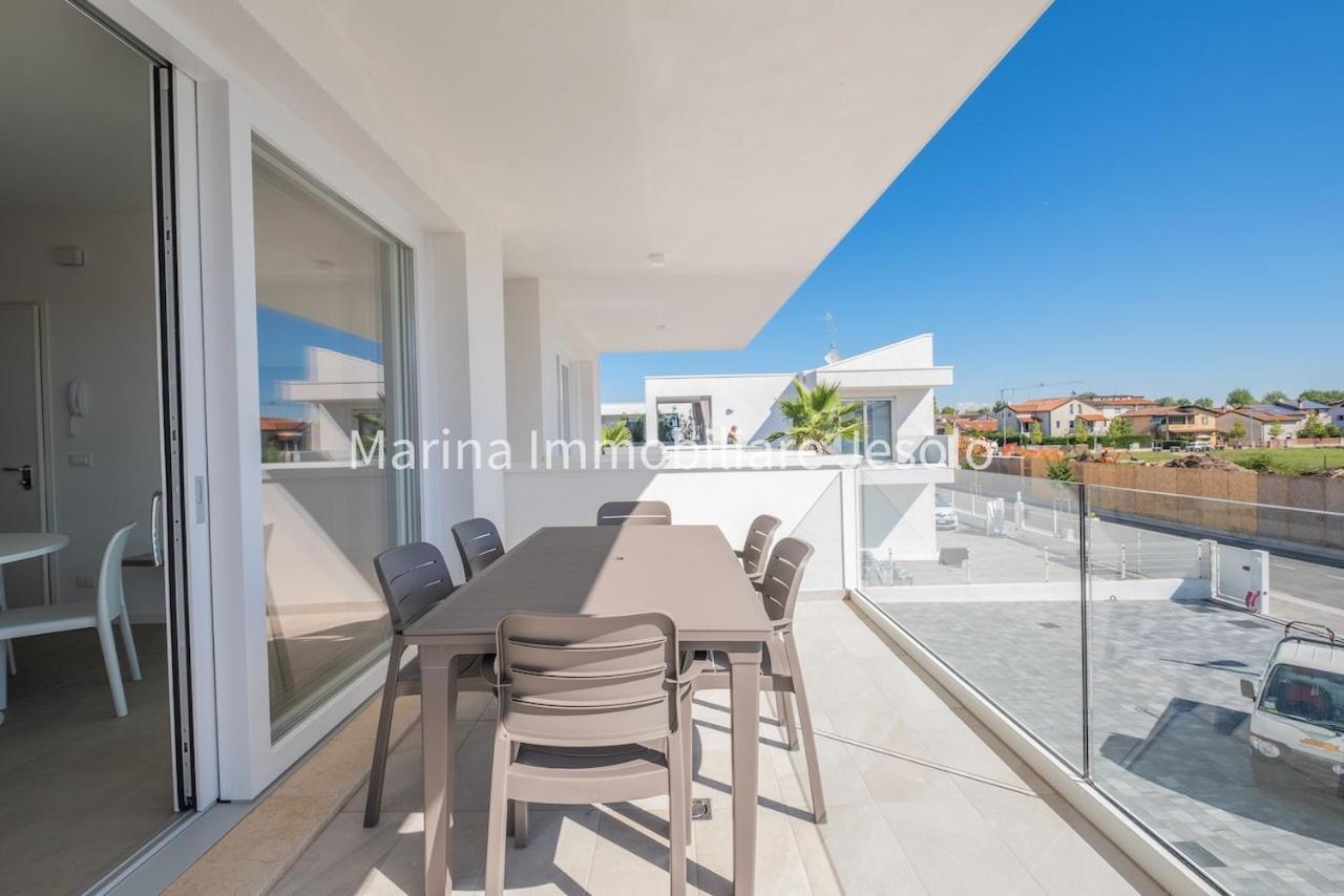 Per Mar Lägenhet Lido di Jesolo Exteriör bild