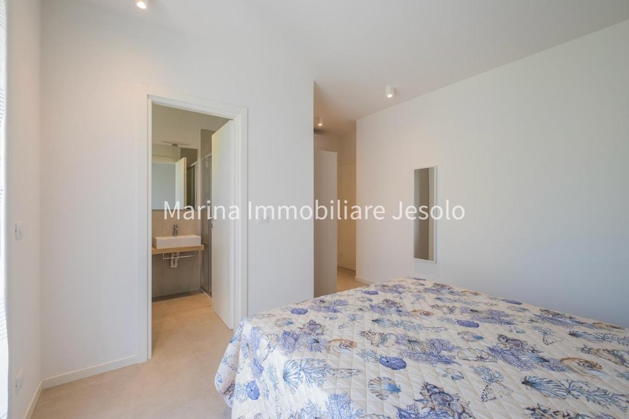 Per Mar Lägenhet Lido di Jesolo Exteriör bild