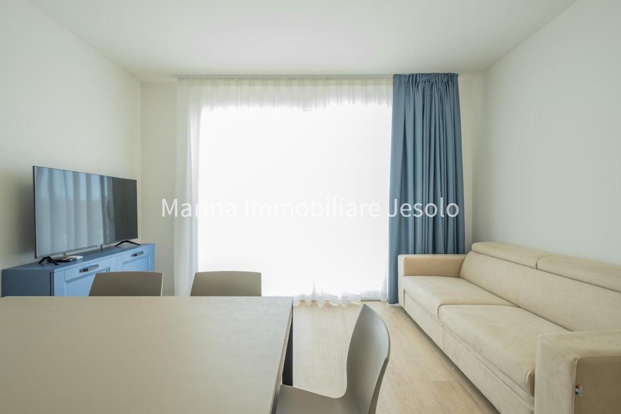 Per Mar Lägenhet Lido di Jesolo Exteriör bild