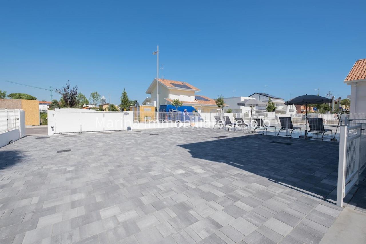 Per Mar Lägenhet Lido di Jesolo Exteriör bild