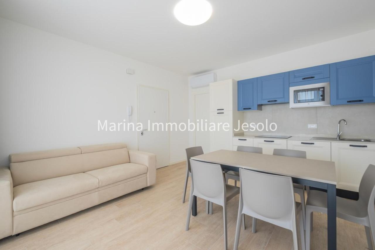 Per Mar Lägenhet Lido di Jesolo Exteriör bild