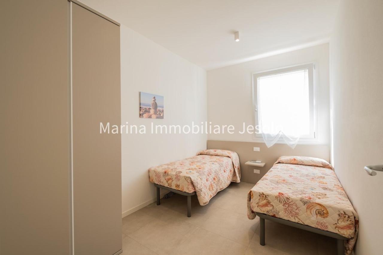 Per Mar Lägenhet Lido di Jesolo Exteriör bild