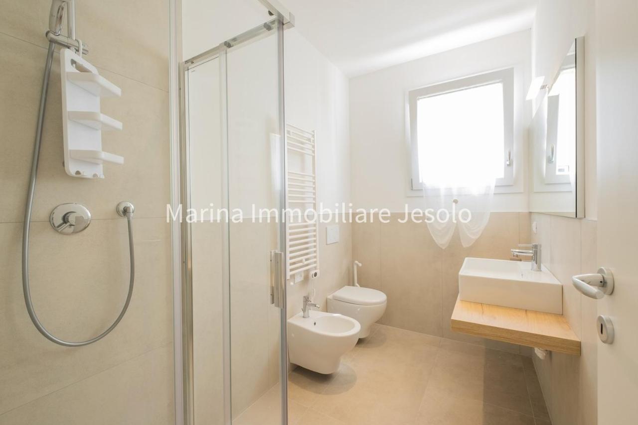Per Mar Lägenhet Lido di Jesolo Exteriör bild