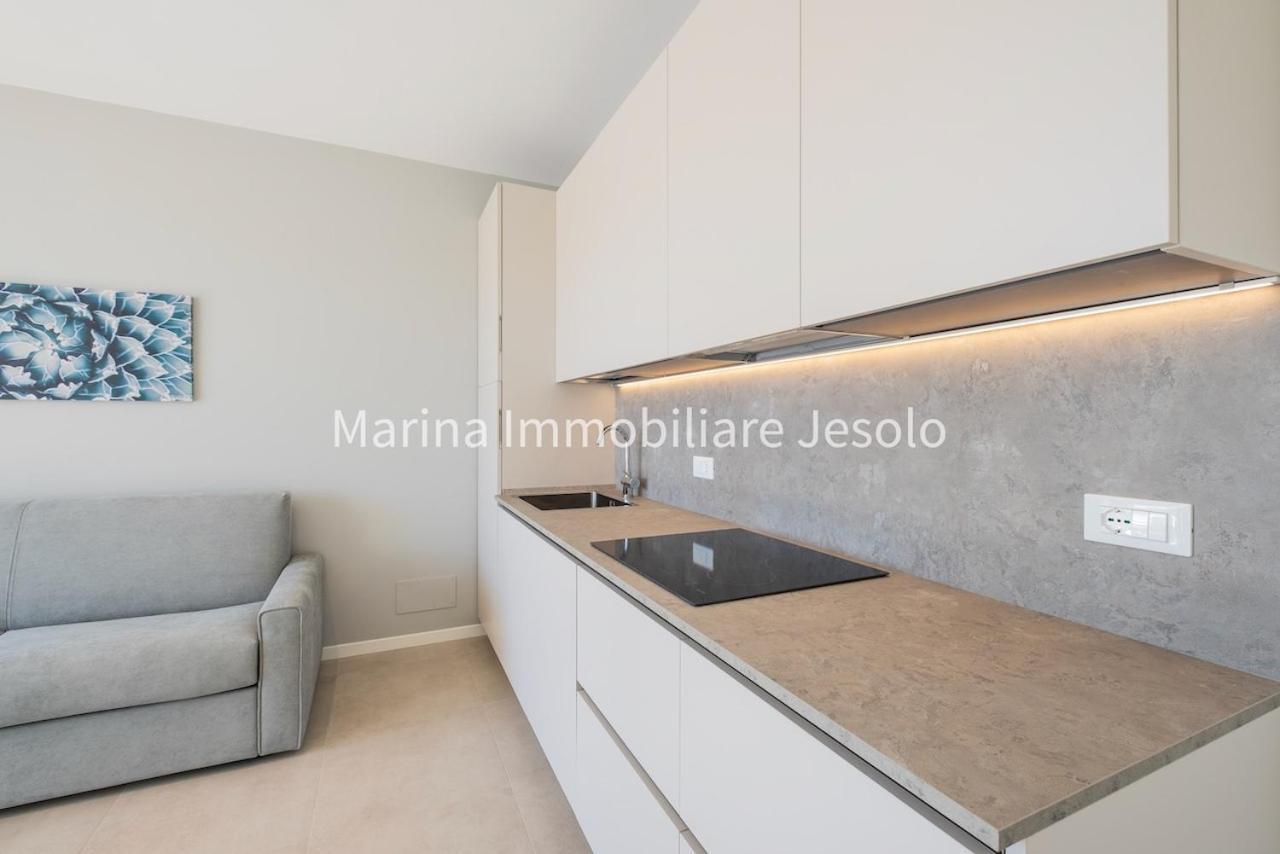 Per Mar Lägenhet Lido di Jesolo Exteriör bild