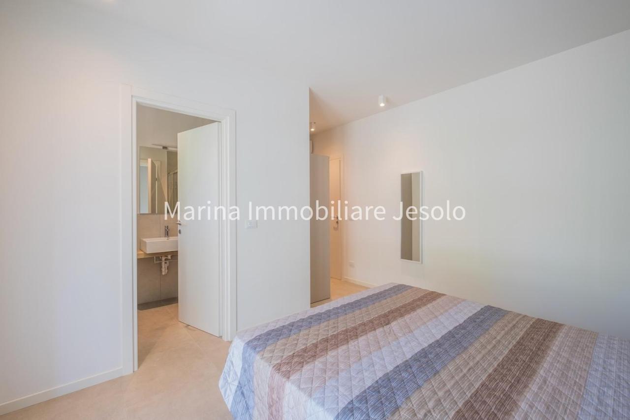 Per Mar Lägenhet Lido di Jesolo Exteriör bild