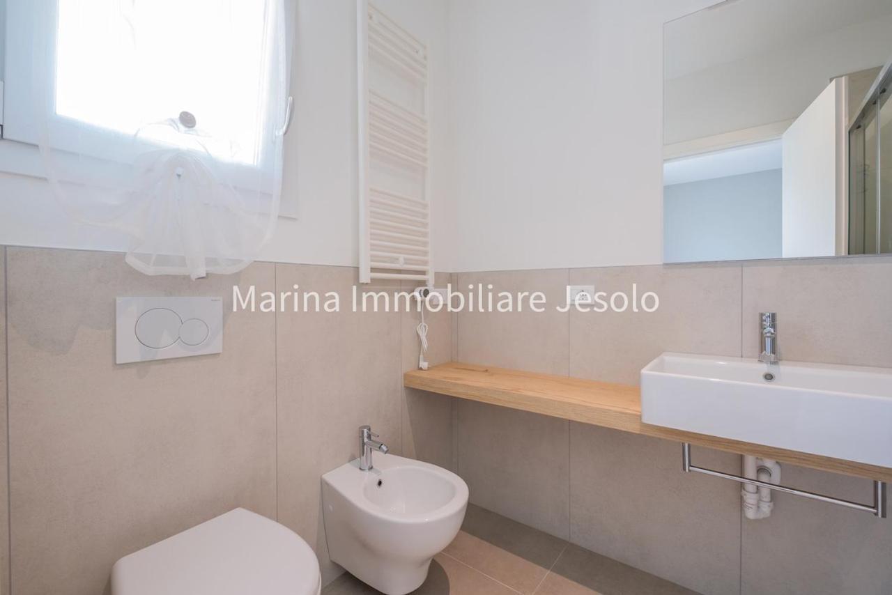 Per Mar Lägenhet Lido di Jesolo Exteriör bild