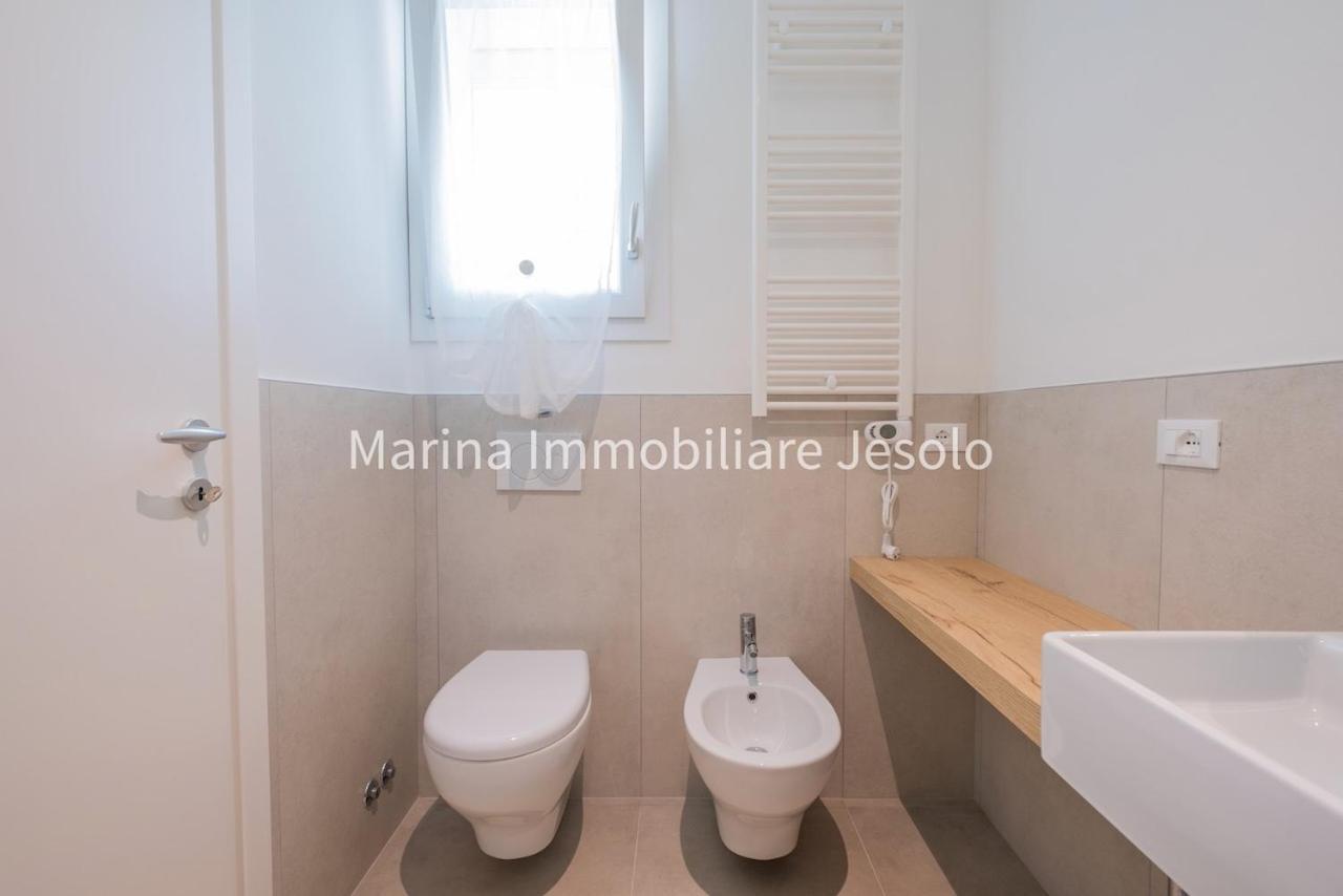 Per Mar Lägenhet Lido di Jesolo Exteriör bild